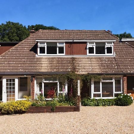 Abacus Bed&Breakfast, Blackwater, Hampshire Camberley Exterior foto
