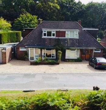 Abacus Bed&Breakfast, Blackwater, Hampshire Camberley Exterior foto